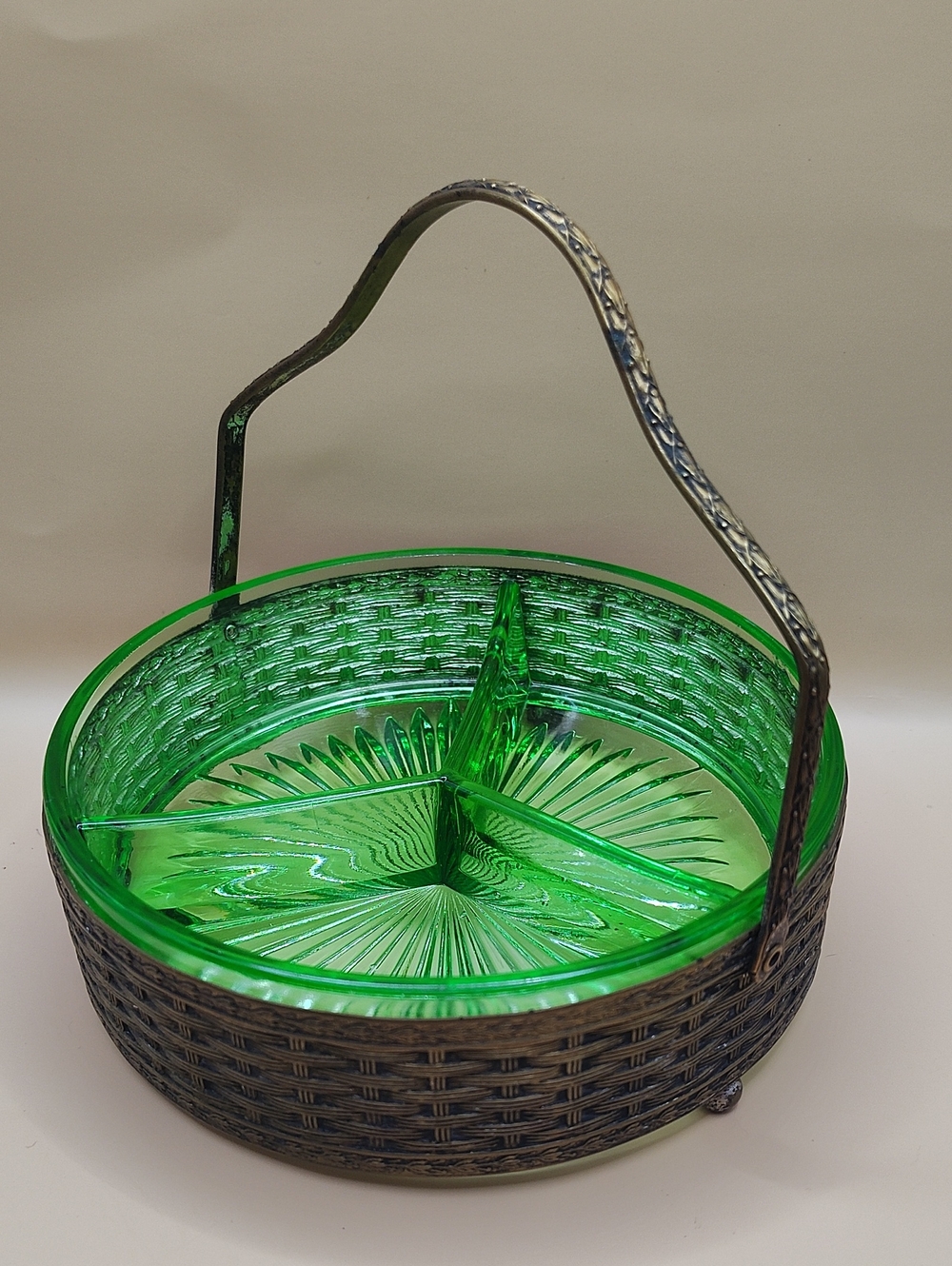 Vintage Depression Glass- Green with 3 dividers and a Metal holder 6 inches wide